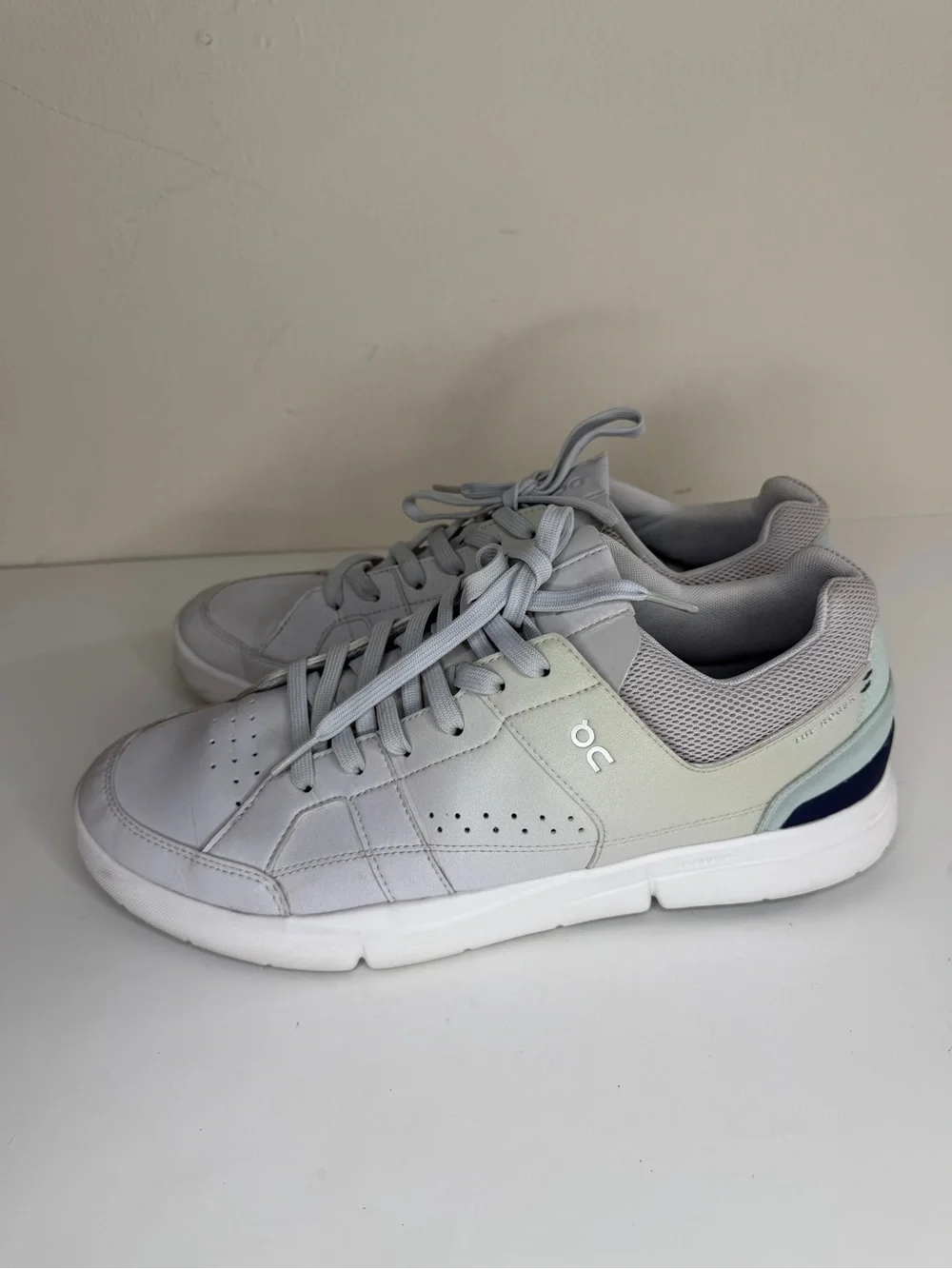 On THE ROGER Clubhouse Glacier Gray Shoes Tennis Sneakers Men Size 47 US 12